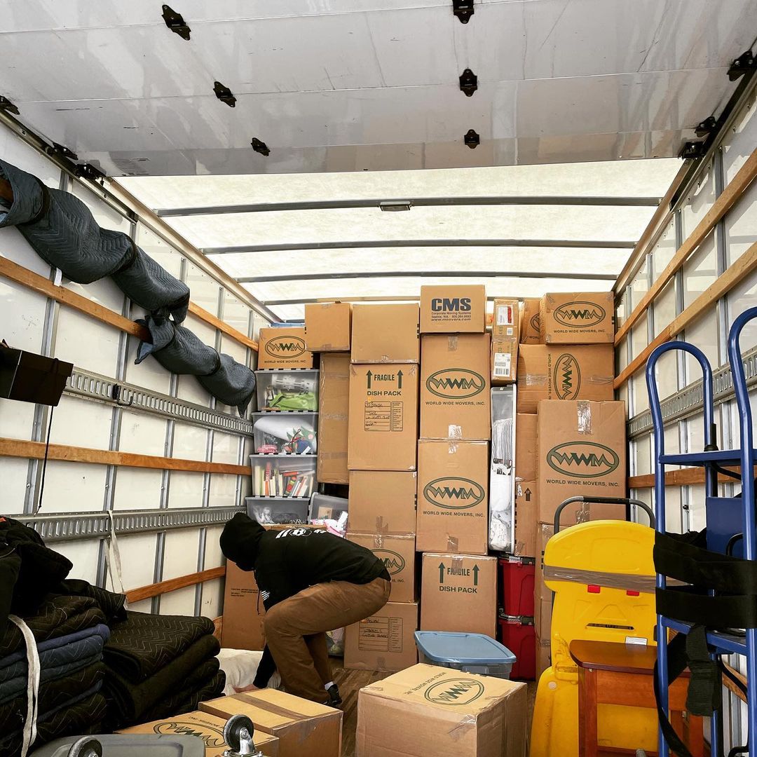 Effortless Furniture Delivery in Geneva, OH